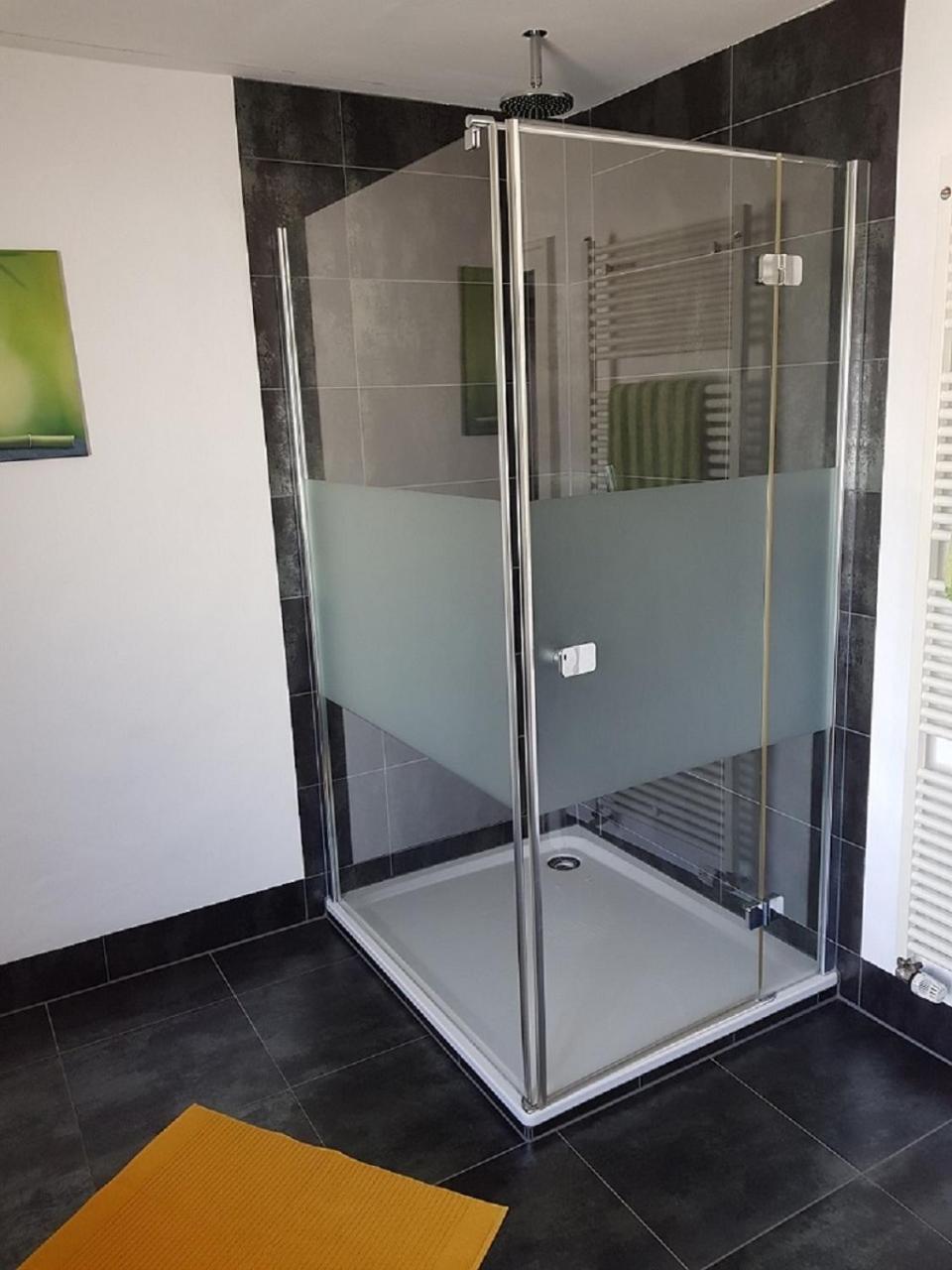 Ludwinas Pfingststube Apartamento Mastershausen Exterior foto